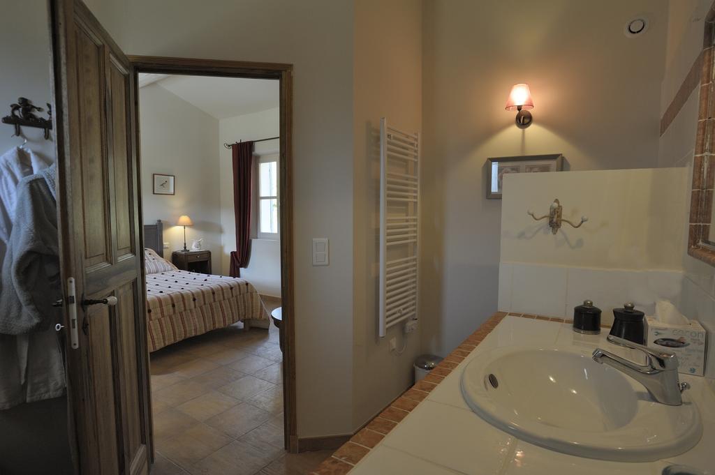 Mas De Lure Bed and Breakfast Salon-de-Provence Zewnętrze zdjęcie