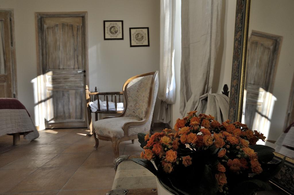 Mas De Lure Bed and Breakfast Salon-de-Provence Zewnętrze zdjęcie