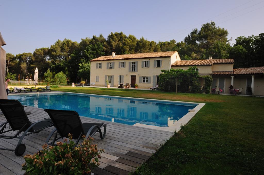 Mas De Lure Bed and Breakfast Salon-de-Provence Zewnętrze zdjęcie